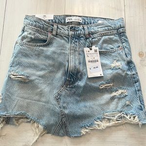 ZARA The mini skirt Pasadena blue size large NWT